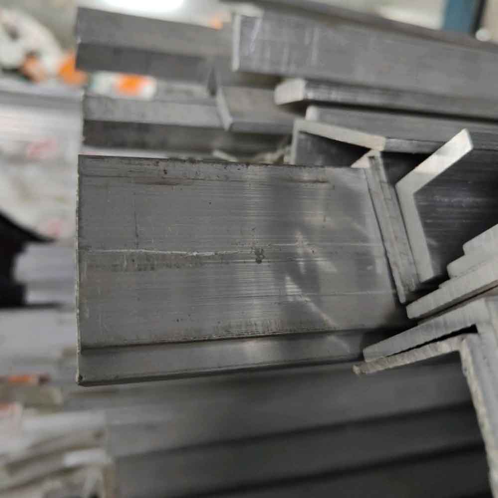 Aluminium 20mm L Angle Size 6 M Manufacturers, Suppliers in Ankleshwar